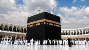 د. زاهر الحوسني لـ«الوصال»: تنسيق مع شركات الطيران ومطارات عُمان لتخفيف الأعباء على حجاج هذا الموسم