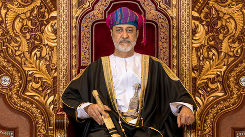 مرسوم سلطاني بالتصديق على اتفاقية الخدمات الجوية مع زامبيا