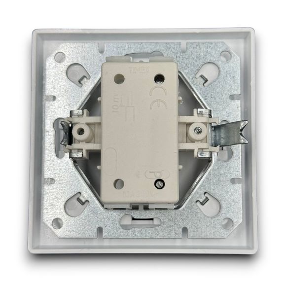 Întrerupător cap-scară, 250V~, 10A, 50Hz, IP20