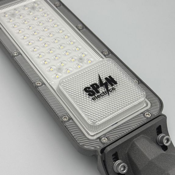Corp stradal 30W reglabil 6500K 3600lm SMD