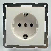 Priza Simpla 2P+E, Spin Top, Alba