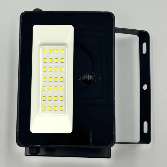 Proiector cu panou solar reglabil 5V/1.5w 6500K 140x133x60mm 50W