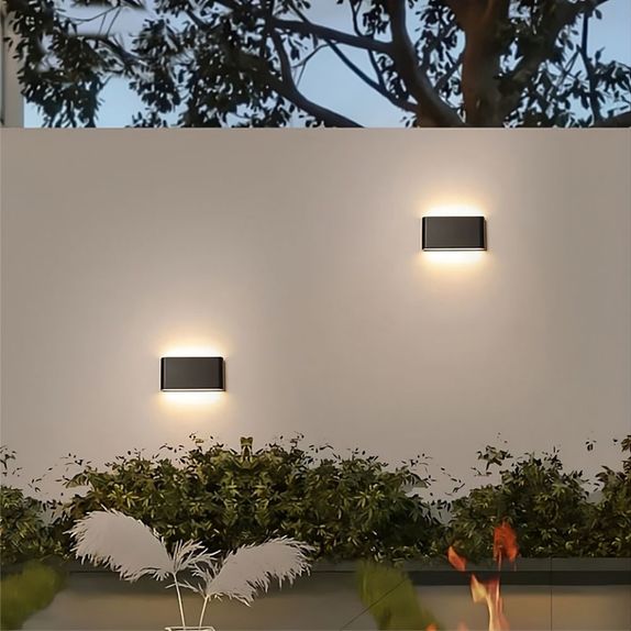 Aplica LED de exterior extra-plata, 12W=75W, 3000K, lumina calda, IP65