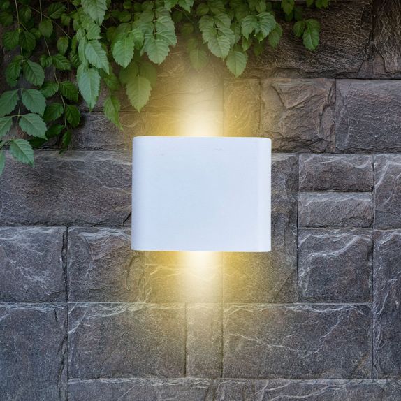 Aplica LED de exterior extra-plata, 6W=40W, 3000K, lumina calda, IP65