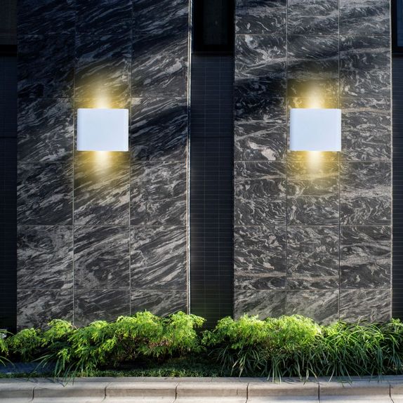 Aplica LED de exterior extra-plata, 6W=40W, 3000K, lumina calda, IP65