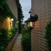 Felinar Perete Negru 220V/40W/Ip44