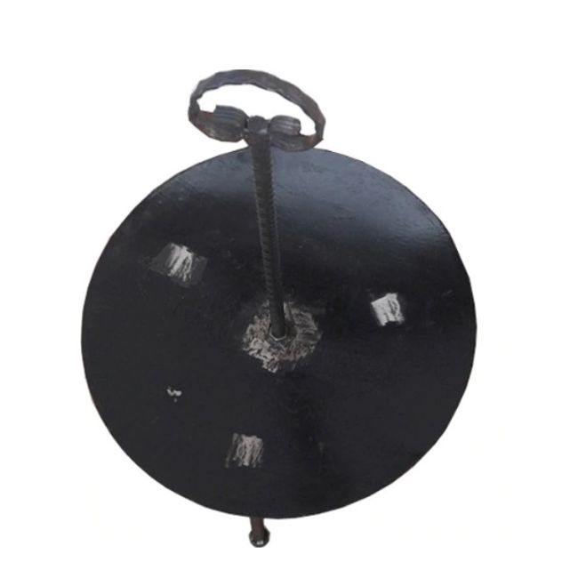 Gratar disc din otel, din taler de tractor, realizat manual, picioare detasabile, maner rece, grosime 3,5 mm, diametru 51 centimetri
