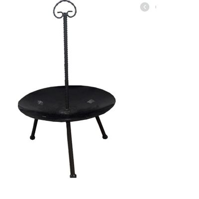 Gratar disc din otel, din taler de tractor, realizat manual, picioare detasabile, maner rece, grosime 3,5 mm, diametru 46 centimetri