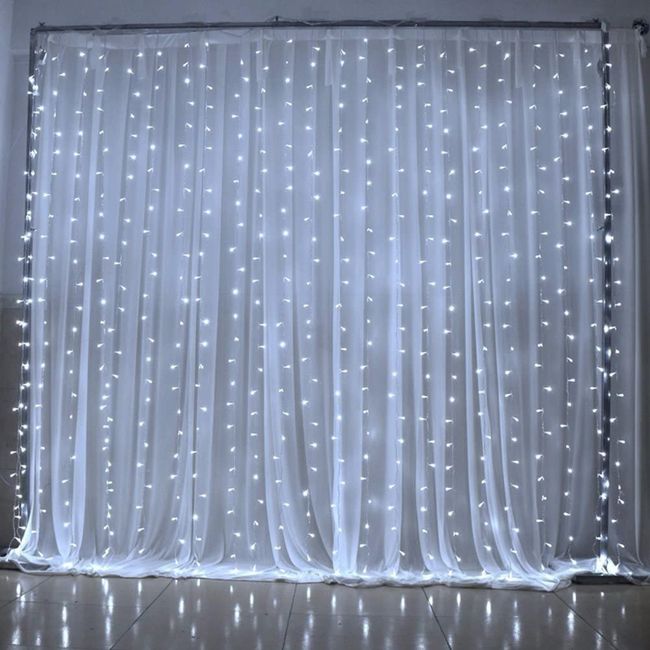 Instalatie de Craciun 3 M x 1 M, Perdea Ploaie, Lumina Alba, 132 Leduri