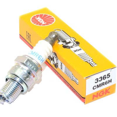 Bujie compatibila pentru drujba Stihl MS 171, MS 181, MS 211, MS 231, MS 241, MS 251, Husqvarna 545, 550, 555, 560 - Filet subtire 10mm - NGK CMR6H