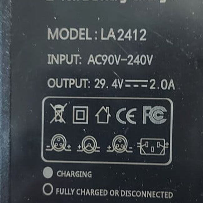 Incarcator bicicleta electrica 29.4V 2A, pentru baterii 24v Li-Ion, XLR 3P