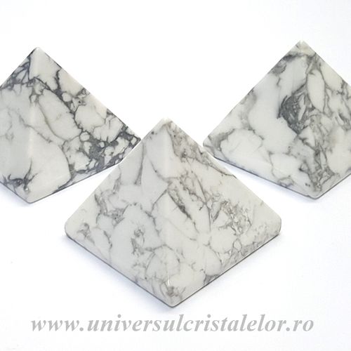 Piramida howlit - 4cm
