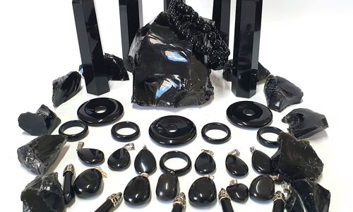 Obsidianul Negru: piatra de protectie