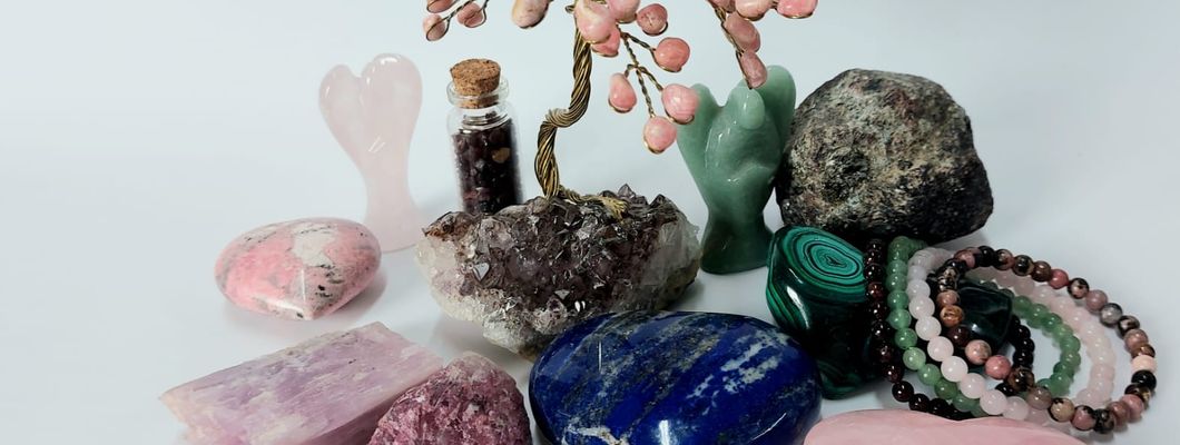 10 Cristale care atrag iubirea