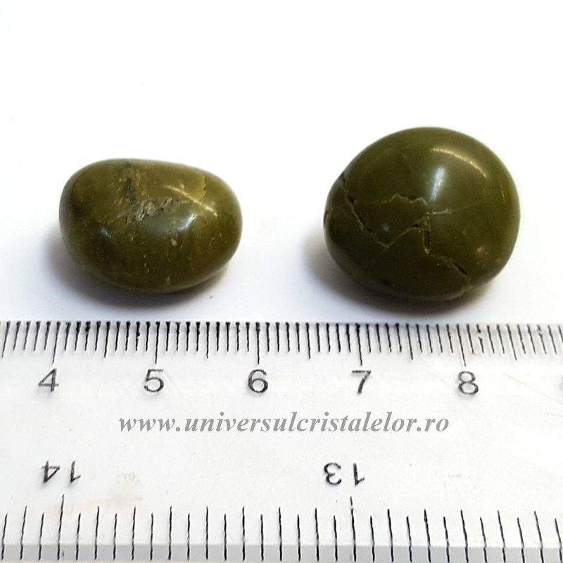 Opal verde piatra rulata