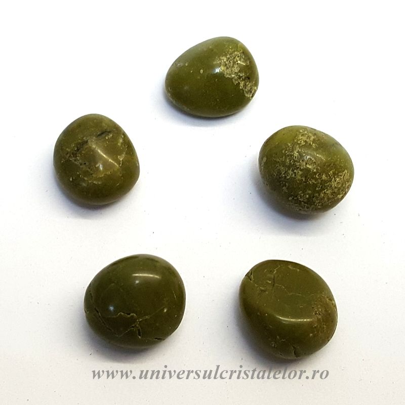Opal verde piatra rulata
