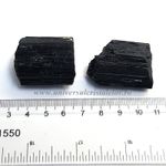 Turmalină neagră brută 2–3 cm