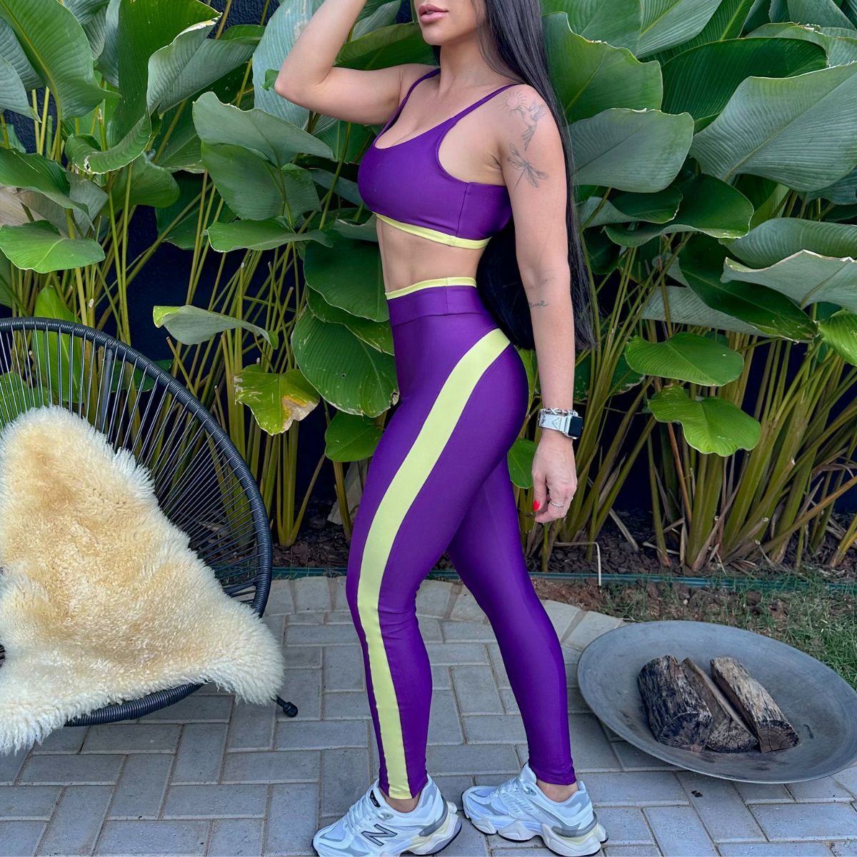 Conjunto fitness roxo com top e legging - Imagem 2