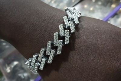 ICE BRACELET.