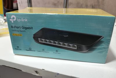 8 port Gigabit switch 