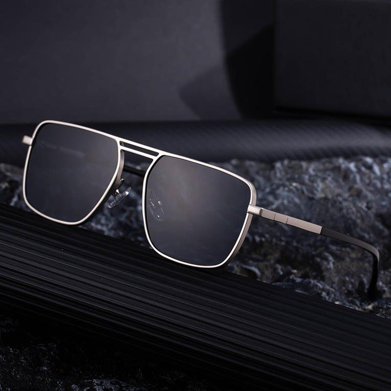 Sunglass
