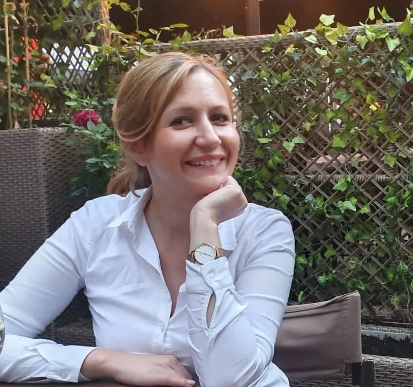 Elma Omersoftić, psihoterapeutkinja: Kada igramo igre, izbjegavamo stvarnu intimnost i bliskost s drugim ljudima Razgovarao: Ognjen Pjano