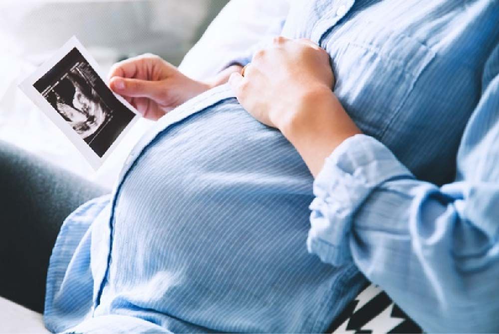 Coping with fear and anxiety during childbirth: Relaxation and visualization techniques