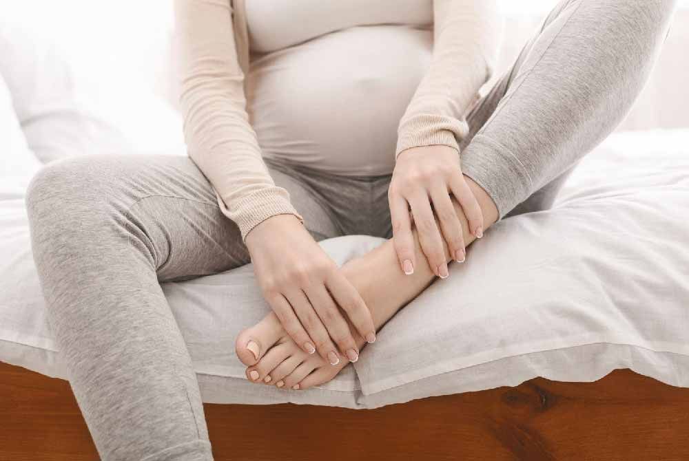 Coping with pregnancy-related varicose veins: Compression stockings and lifestyle tips