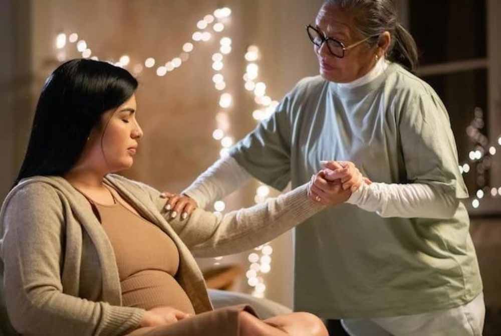 Preparing for a birth with a midwife and a doula: Collaborative care and empowerment
