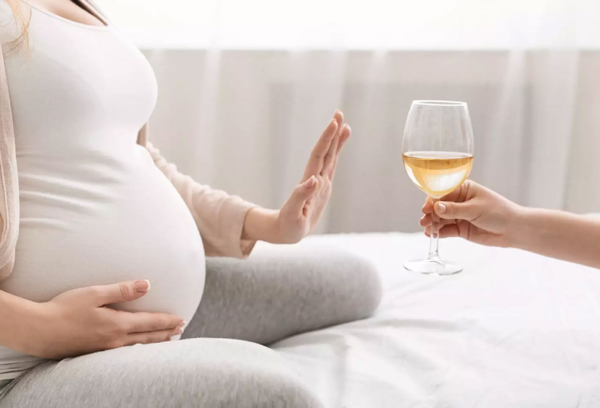 The impact of alcohol and smoking on pregnancy: Risks and resources