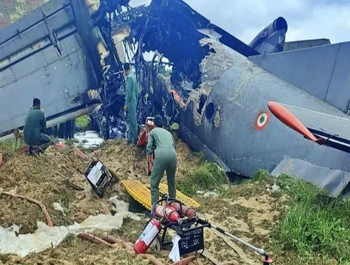 plane_crash_wmbT_YFid.jpg