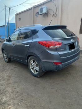 Hyundai Tucson 2013 4WD ( 4x4)