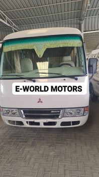 Bus Mitsubishi Rosa 35 places, exportation Dubaï