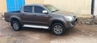 Voiture Toyota Hillux de 2016, en très bon état