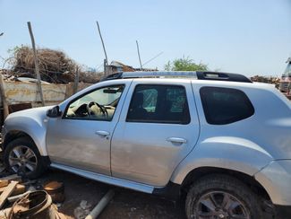 Renault Duster 2014, bon état, endommagé culasse, négociable