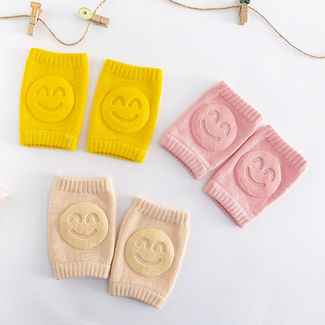 Chaussettes pour bébés, douces et protectrices pour le jeu et le changement de couches