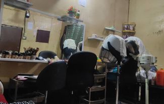 Salon de coiffure avec matériel de qualité à vendre