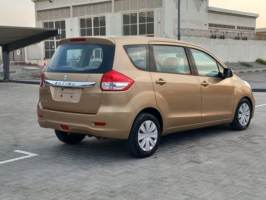 Suzuki Ertiga, élégance et performances dynamiques