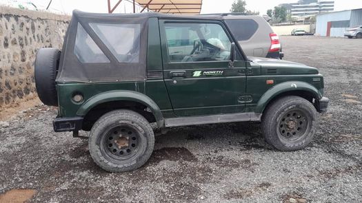 Voiture Suzuki ancien modèle, prix négociable