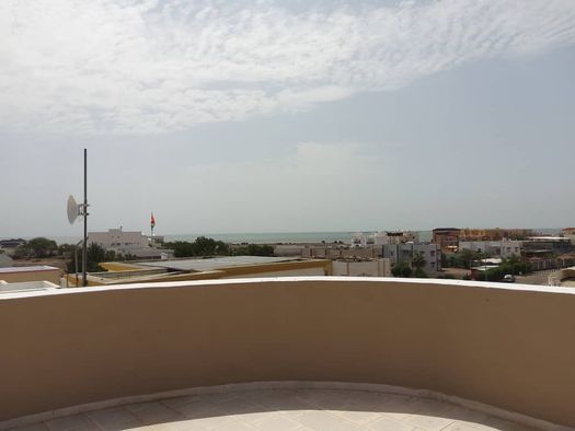 Villa neuve avec piscine et vue panoramique à louer à Haramous, Lootha Compound