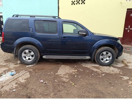 Nissan Pathfinder à louer, neuf