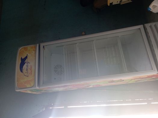 Réfrigérateur NEUF, utilisé 3 mois