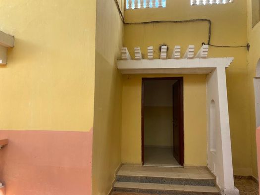 Maison spacieuse F3 avec terrasse et vue panoramique à louer à Hodan II