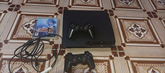 Console de jeux PS3 avec accessoires et jeux inclus