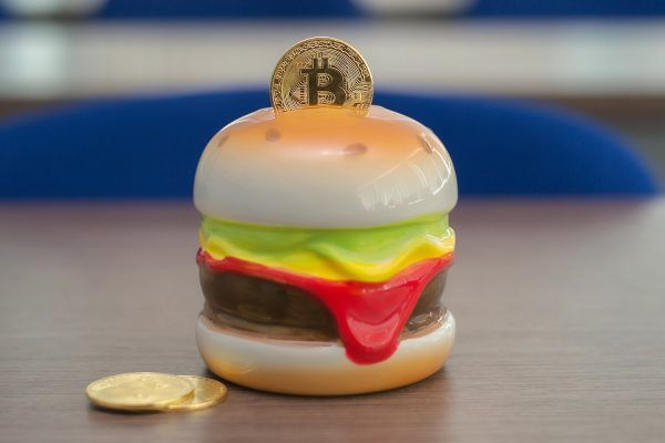 Fast Food Meets Cryptocurrency: Black & White Burger Launches Exclusive ‘Mystery Burger’ for Crypto-Paying Customers