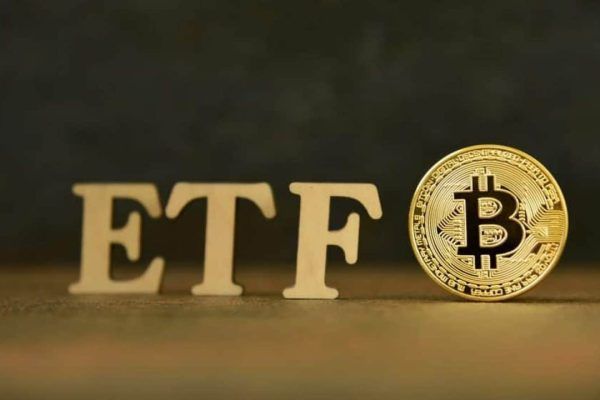 SEC Delays BlackRock’s Bitcoin Exchange-Traded Fund