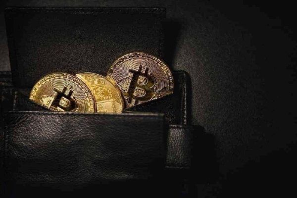 Dormant Bitcoin Wallets Hold $121 Billion