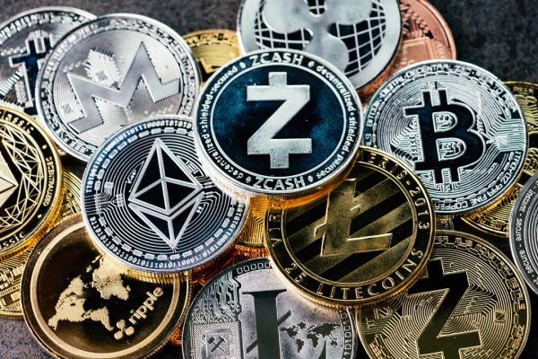 9 Potential Millionaire-Maker Altcoins to Invest in During the Bull Mar