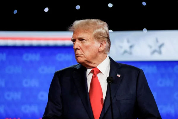XRP Slumps as Trump Proposes Strategic BTC Reserve