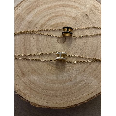 Pulsera H